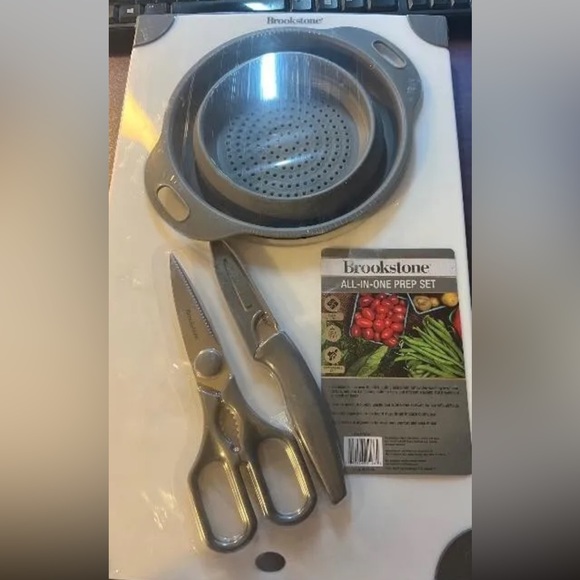 Brookstone All in one-4 Piece Food PREP Set  NEW! - Picture 4 of 9